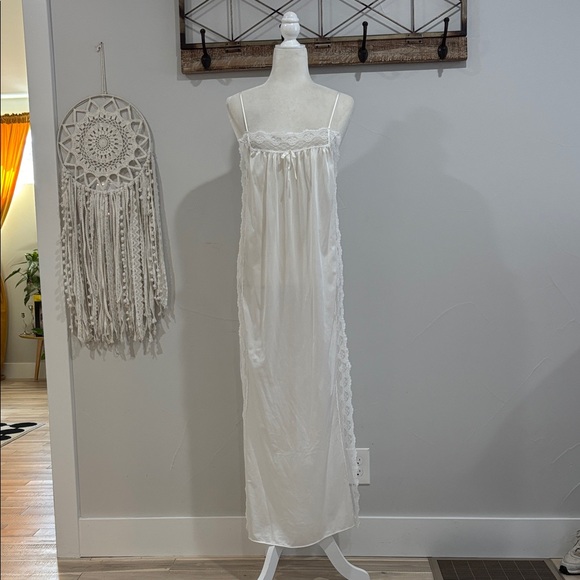 Vintage Other - Vintage White Chemise